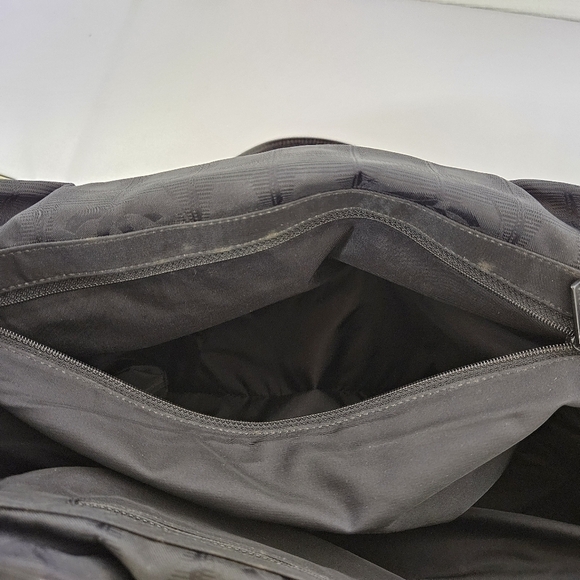 CHANEL 2002 Travel Ligne Monogram Tote Bag in Black Nylon - Picture 14 of 16